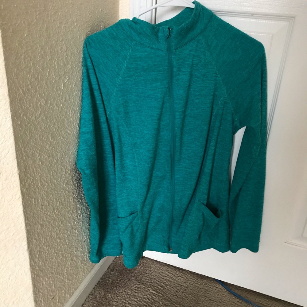 Workout long sleeve zip up